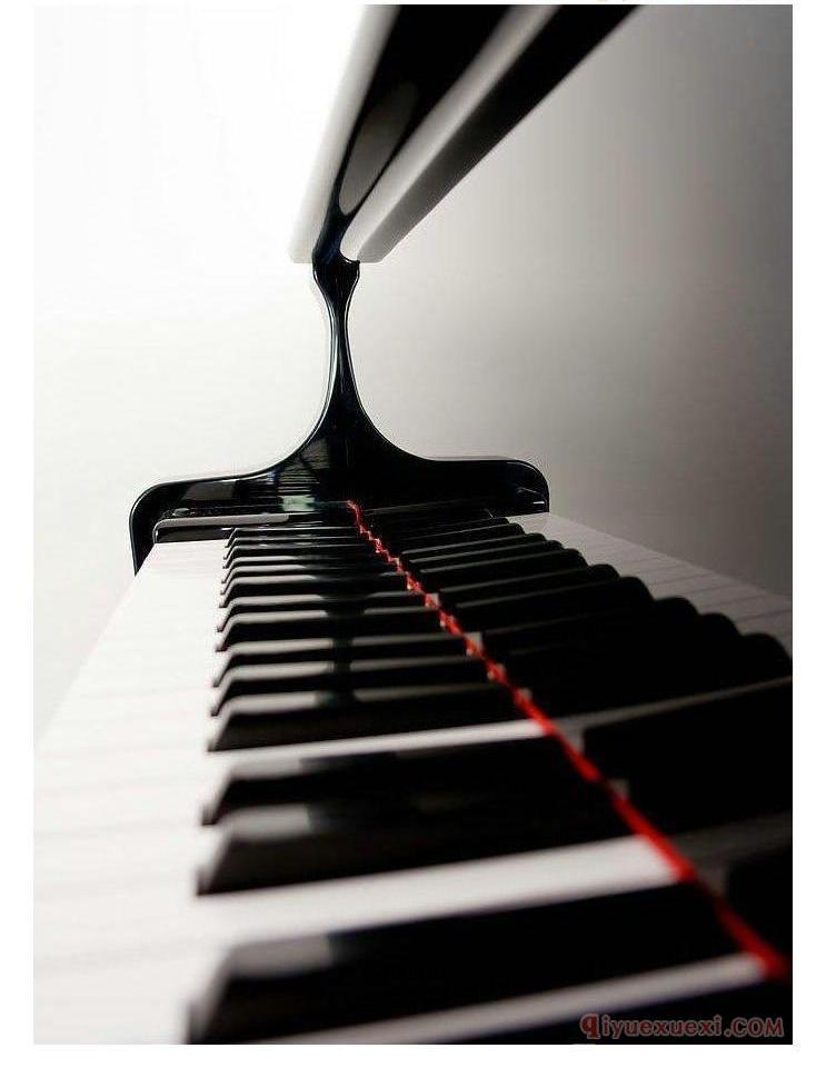 《哈农钢琴练指法》的正确练习