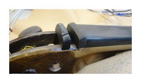 小提琴指板和弦枕的拆卸方法