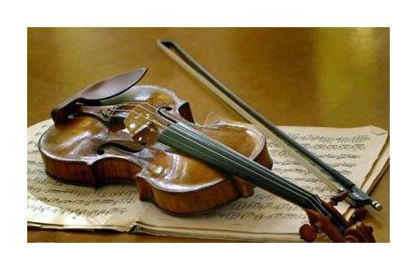 音色和工艺是鉴别小提琴的主要标准
