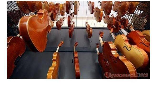 小提琴技艺的发源地 意大利克雷默纳乡镇