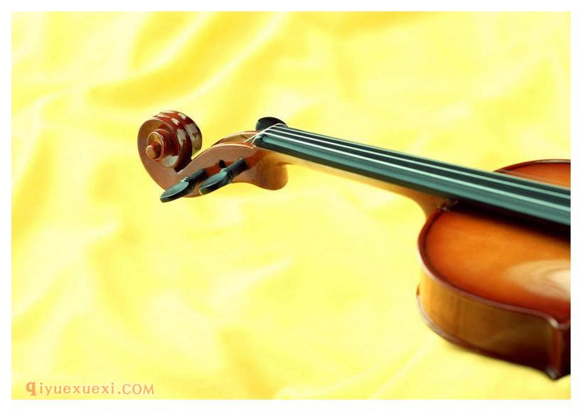 小提琴怎样调弦？