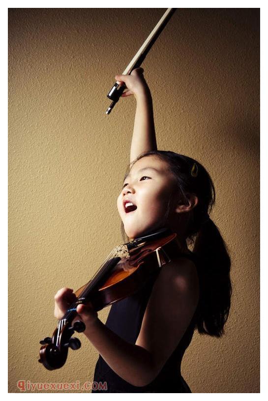 初学小提琴时五线谱要怎么学习？