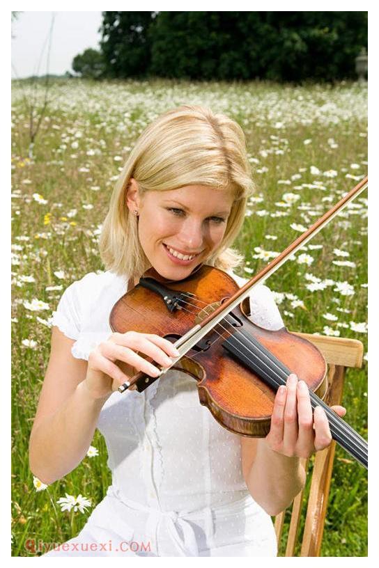 小提琴等色彩性奏法表演技巧