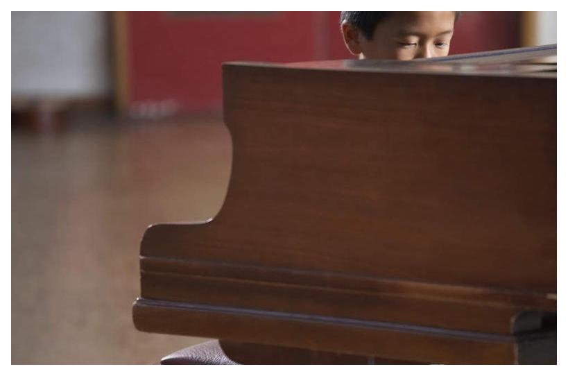 车尔尼钢琴练习曲的技术特点总结 
