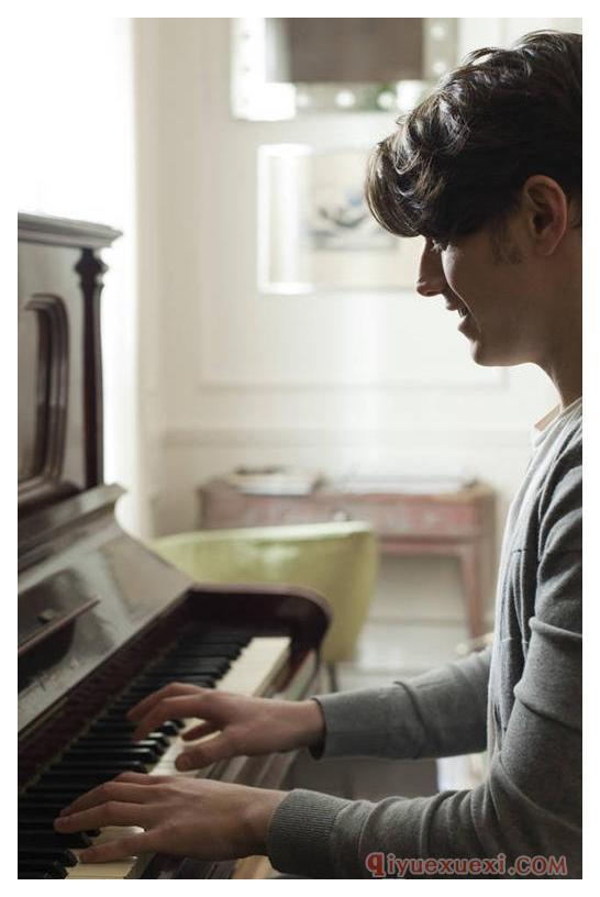 成人爱好者怎样正确练习钢琴?