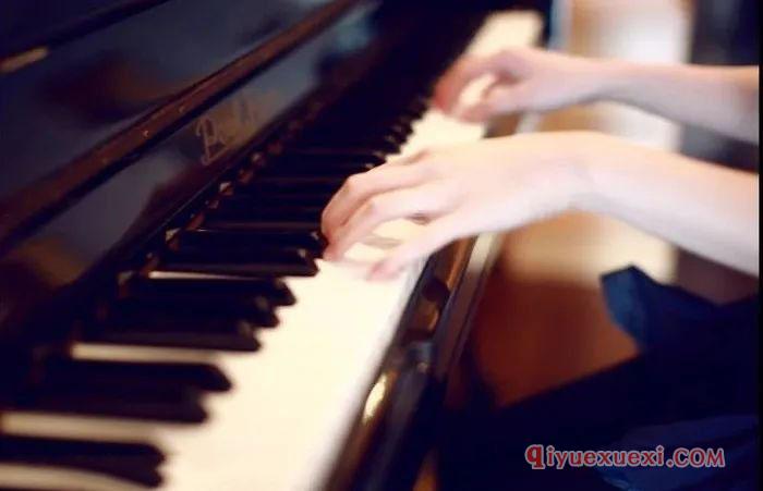 实用钢琴技巧—断奏与连奏的训练